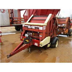 M & W 1500 ROUND HAY BALER