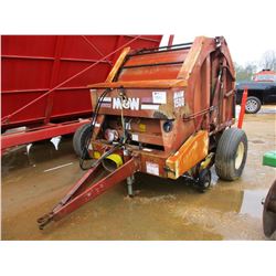 M & W 1500 ROUND HAY BALER