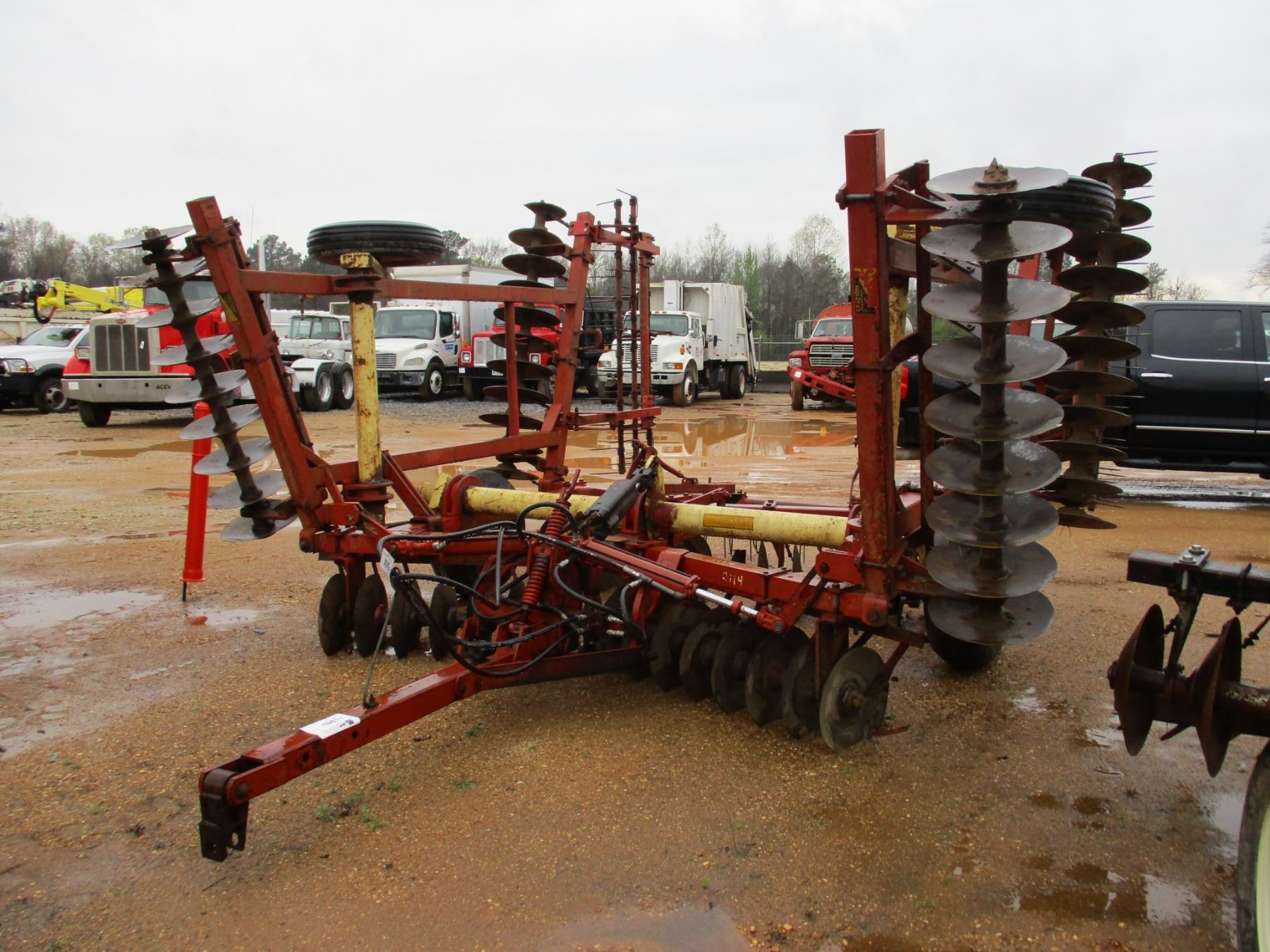 KRUSE 905 DISC HARROW, SPRING TOOTH HARROW OUTRIGGER