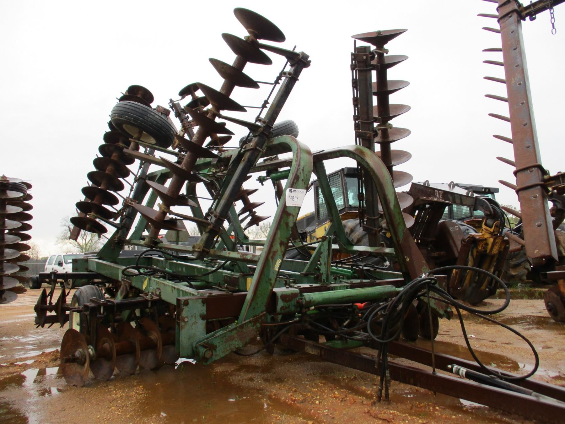 JOHN DEERE T0230 DISC HARROW, W/BUSTER BARS