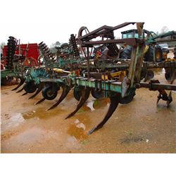 8 ROW BEDDING PLOW