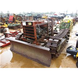 HG65 CRAWLER TRACTOR, VIN/SN:38GA422 - STRAIGHT BLADE, GAS ENGINE