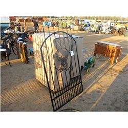 4' DEER HEAD METAL GATE W/POST