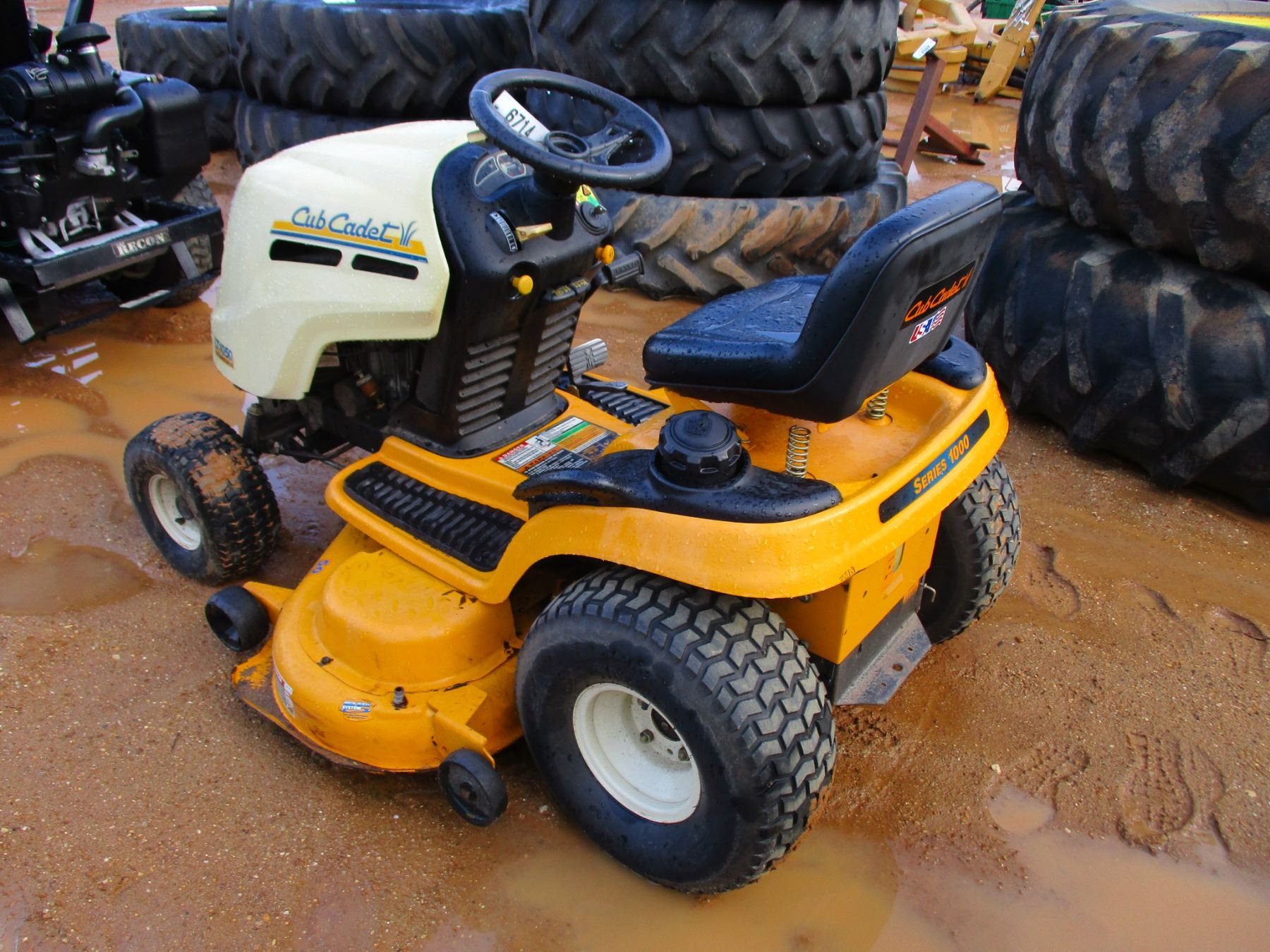 CUB CADET LT1050 RIDING MOWER, VIN/SN1A065H20463 50"