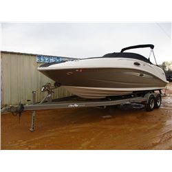 2007 SEA RAY 260SD BOAT, VIN/SN:17311607 - 26', SUNDECK, 66 HOURS, 350 MERCRUISER, T/A SEA RAY ROADR