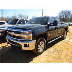 2015 CHEVROLET 2500HD PICKUP, VIN/SN:1GC2KVEG7FZ142050 - 4X4, CREW CAB, V8 GAS ENGINE, ODOMETER READ