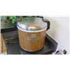 Image 1 : Large Ricemaster Rice Cooker/Warmer