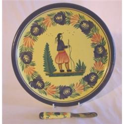 Quimper cake plate with serving knife