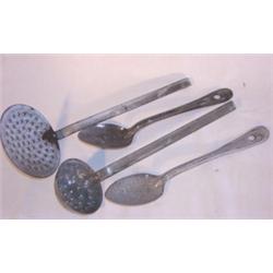 4 agateware utensils