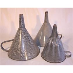 3 piece lot of agateware