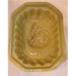 Yelloware food mold