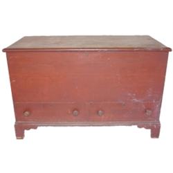 Red painted Pennsylvania pine blanket chest