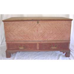 Pennsylvania pine blanket chest with painted decoration