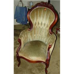 Ornate Victorian walnut gentleman's chair