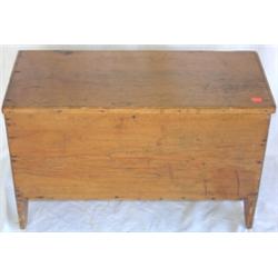 Pine New England blanket chest with boot jack feet