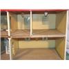 Image 4 : Large two-story lighted child's doll house