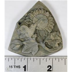 146) CARVED SUNFLOWER & BIRD NATURAL RIBBON