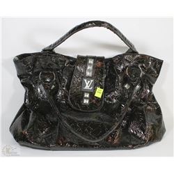 REPLICA LOUIS VUITTON PURSE