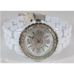 WHITE RHINESTONE QUARTZ WATCH