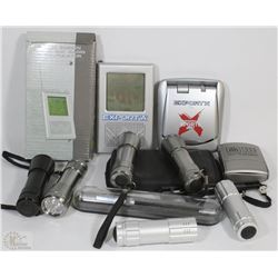 LOT OF ASSORTED MINI FLASHLIGHTS AND DESK SUPPLIES