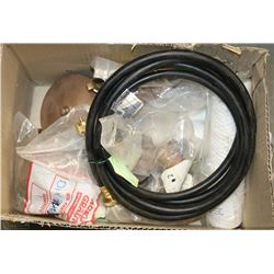 BOX OF ASSORTED FITTINGS AND 1/4" HOSE