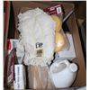 Image 1 : BOX OF ASSORTED APPLICATOR PADS, DRY MOP HEAD,