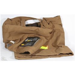 CARHARTT BIB OVERALL SIZE MEDIUM