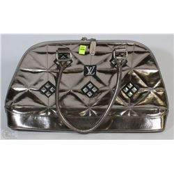 REPLICA LOIS VUITTON PURSE