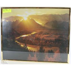 MOUNTAIN & RIVER PICTURE