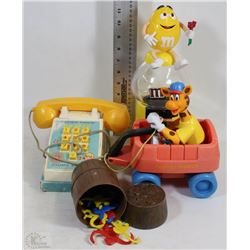 VINTAGE TOY'S FISHER PRICE POP-UP-PAL CHIME PHONE