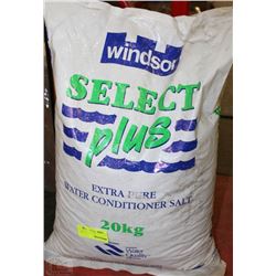 BAG OF WINDSOR SELECT PLUS EXTRA PURE WATER