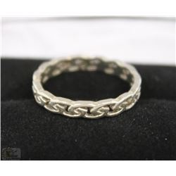 .925 SILVER RING - SIZE 7