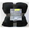 Image 1 : NEW LUXURY PLUSH BLACK QUEEN BLANKET