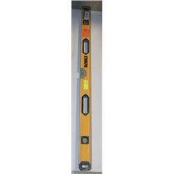 DEWALT 48" BOX BEAM LEVEL