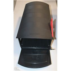 RUBBERMAID PLASTIC MAIL BOX
