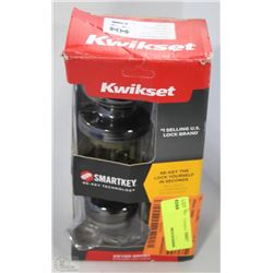 KWIKSET KEYED ENTRY DOOR HANDLE WITH SMART KEY