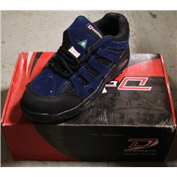 DYNAMIC SIZE 10 CSA APPROVED SHOES
