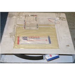 BOX WITH ONE 11'5"X1"X.035 BAND SAW BLADE