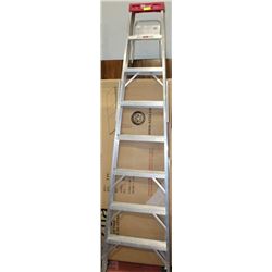 REYNOLDS 8 STEP ALUMINUM STEP LADDER
