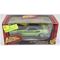 JOHNNY LIGHTNING 1970 DODGE CHALLENGER T/A GREEN