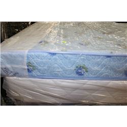 FLORAL QUEEN SIZE MATTRESS WITH SEALY BOXSPRING