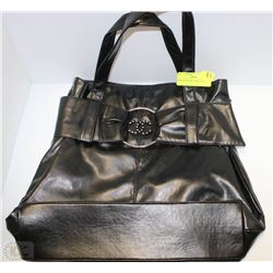 REPLICA CHANEL PURSE - BLACK