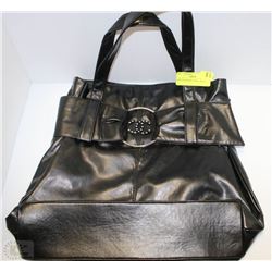 REPLICA CHANEL PURSE - BLACK