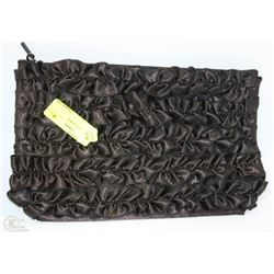 BLACK RUFFLE PURSE
