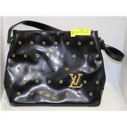 REPLICA LOUIS VUITTON PURSE - BLACK