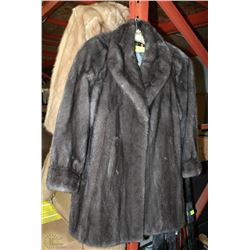 FOX FUR 3/4 LENGTH JACKET SIZE 10-12