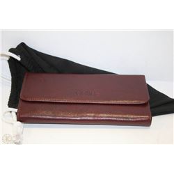 NEW DELLA LEATHER KAREN WALLET PLUM COLOR