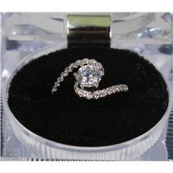 925 SILVER LADIES GEMSTONE RING - SIZE 8