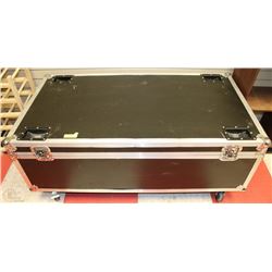 LARGE DECORATIVE CHEST 27"x18"x17"