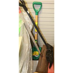 LOT OF 3 SHOVELS